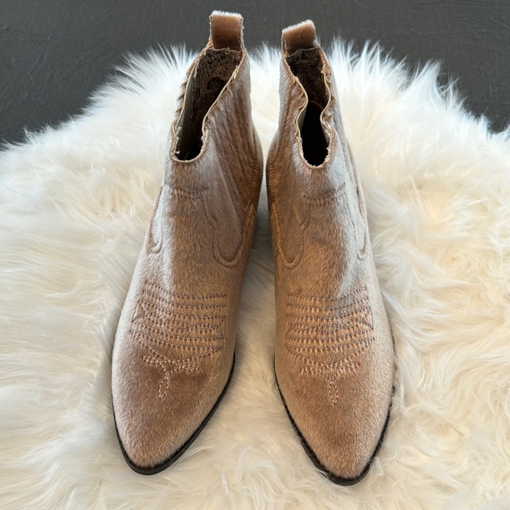 Band of Gypsies Tan Ankle Boots - Picture 3 of 10
